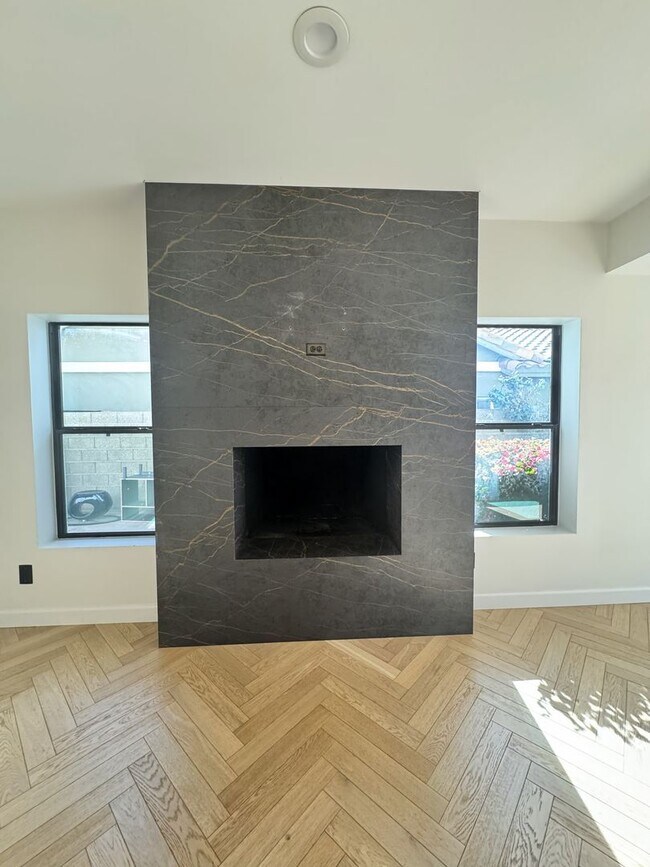 Building Photo - BEAUTIFUL 3 BEDROOM 3 BATH CORNER LOT WITH POOL AND LARGE BACKYARD NORTH SCOTTSDALE