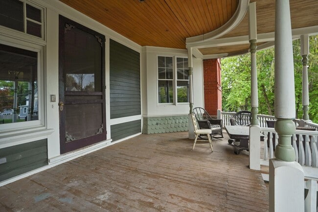 Building Photo - 1 Franklin Pl