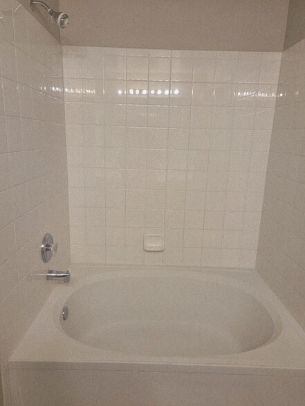 Building Photo - 7440 S Blackhawk St