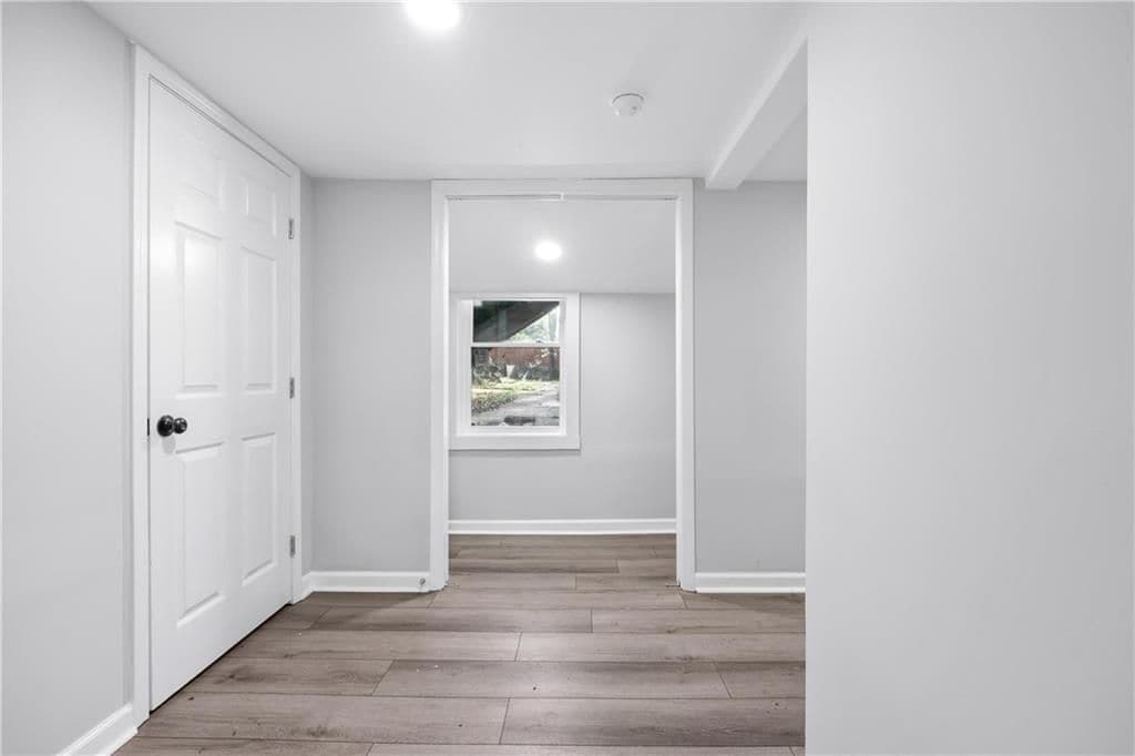 Building Photo - 1288 Lorenzo Dr SW