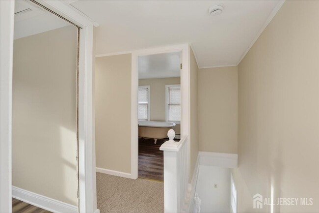 Building Photo - 28 Sedgwick St