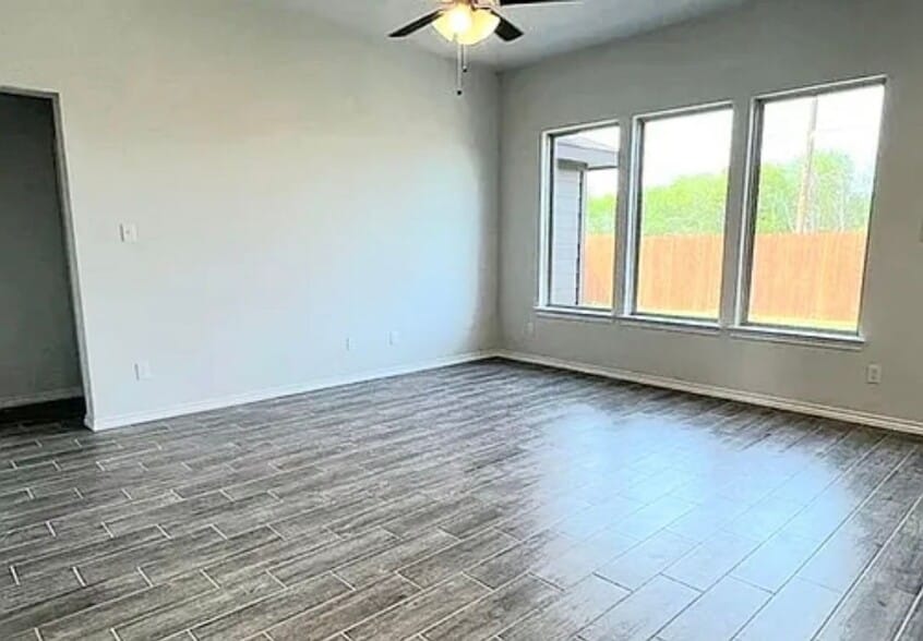 Building Photo - 5825 Brookville Dr