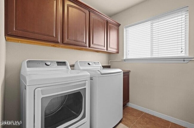 Building Photo - 5416 Pedro Lucero Dr