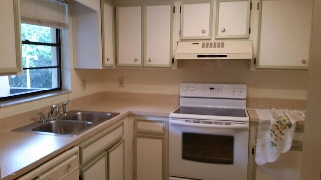 Building Photo - 205 Palmetto Ave