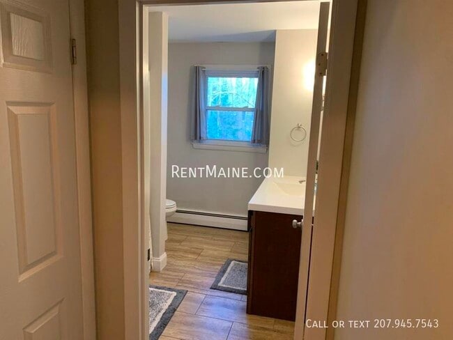 Building Photo - 5 Spencer St