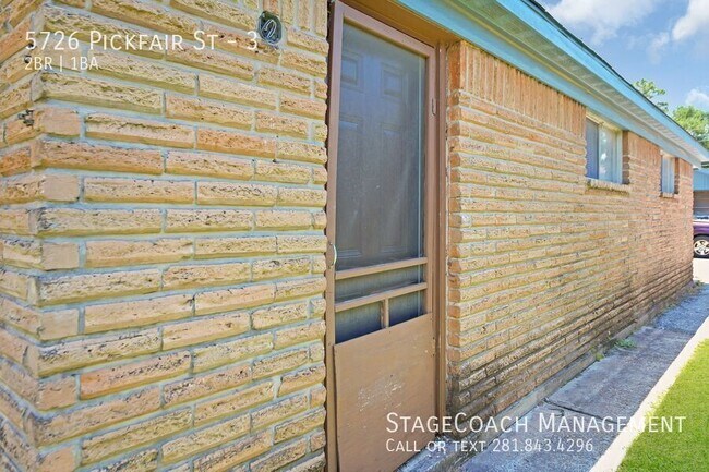 Building Photo - 5726 Pickfair St
