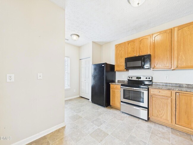 Building Photo - 4152 Tensity Dr