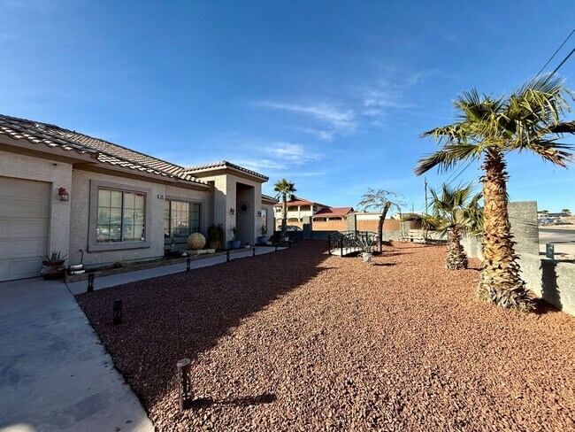 Building Photo - 5/BD 2.5/BA Spacious Home with Casita, RV ...