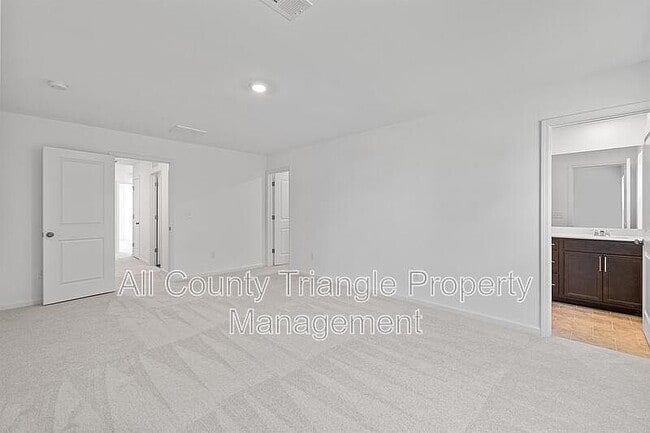 Building Photo - 3105 Vitner Dr