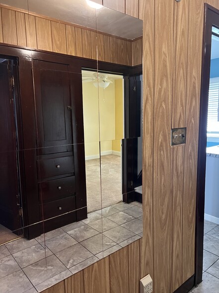 Building Photo - 11621 Havel Ave