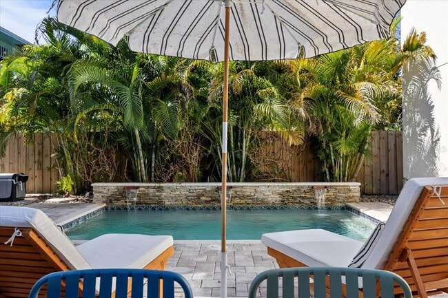 Building Photo - 2327 4th Ave N