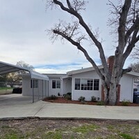 Building Photo - 3 bedroon 2 bath home