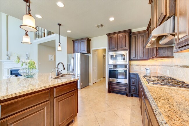 Building Photo - 4623 Montcliff Bend Ln