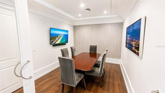 Building Photo - 1350 Main St