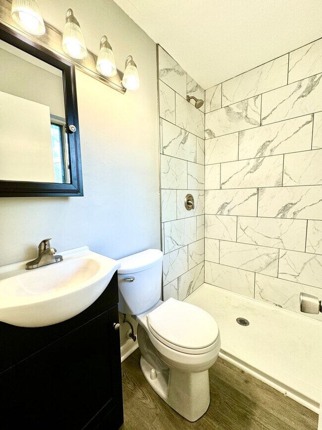 Building Photo - Nice home in Decatur!