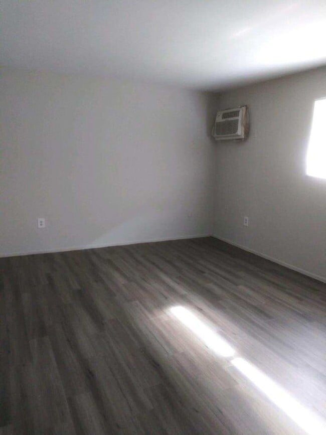 Interior Photo - Beecher Street