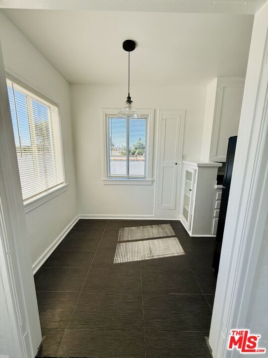 Building Photo - 3883 S Gramercy Pl