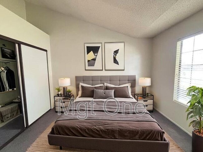 Building Photo - 14690 Agave St