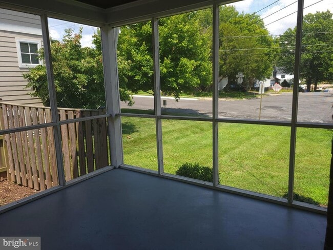 Building Photo - 2250 N Quantico St