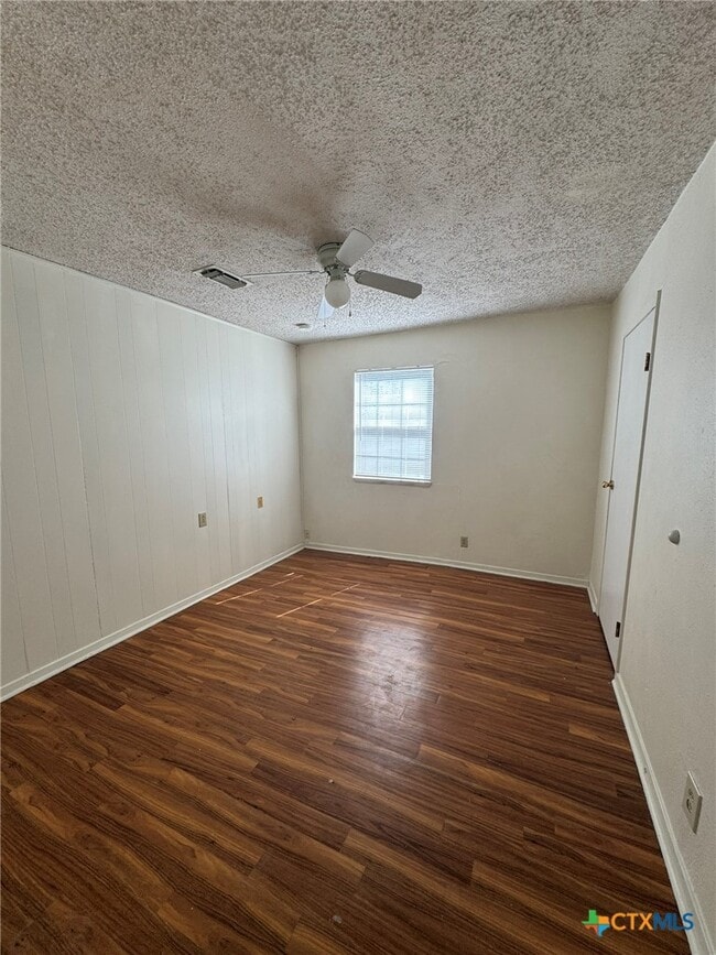 Building Photo - 205 Wingate Ct