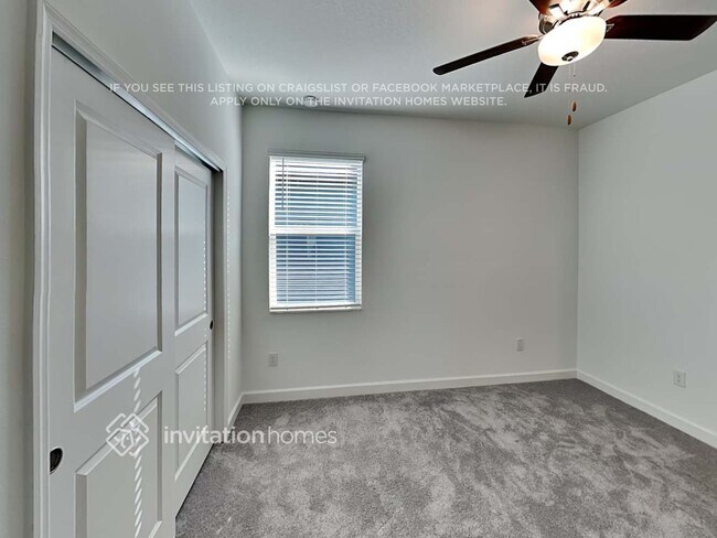 Building Photo - 14246 17 Ct E