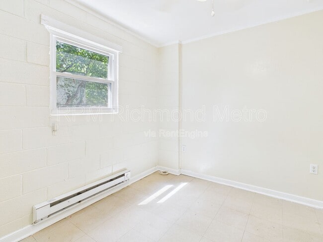 Building Photo - 923 N 20th St