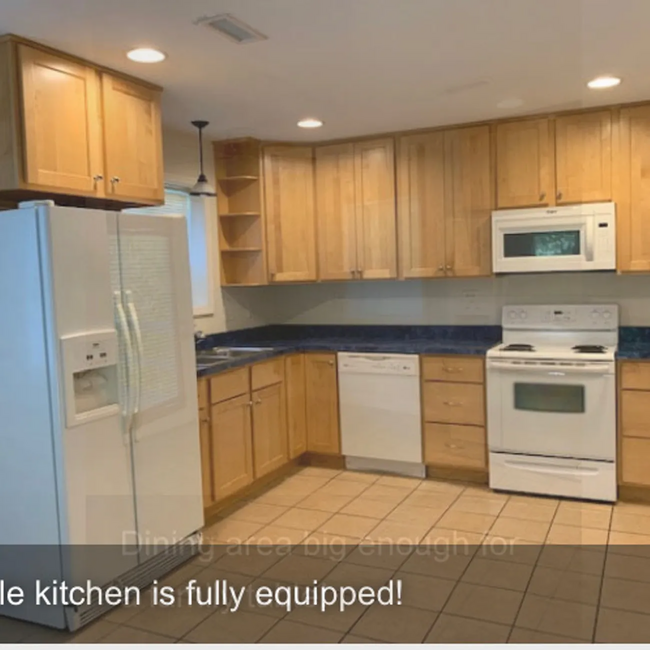 Ample fully equipped kitchen - 706 E Campus Dr