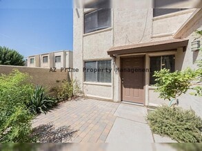 Building Photo - 8113 E Glenrosa Ave