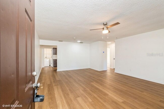 Building Photo - 2522 NW 4th Terrace