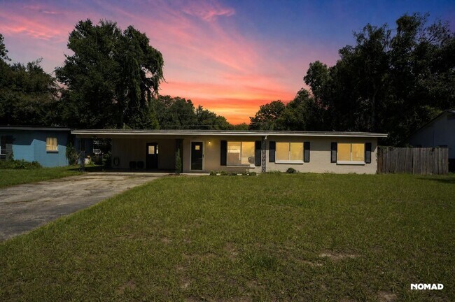 Building Photo - 235 Cherrywood Dr