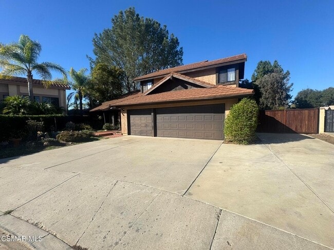 Building Photo - 576 Pinecliff Pl