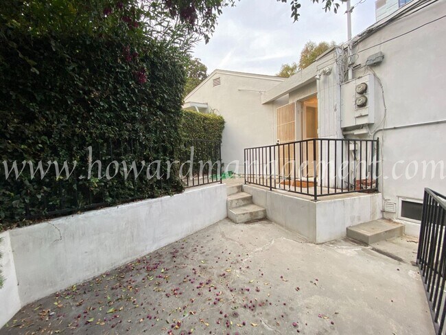 Building Photo - 02025FO