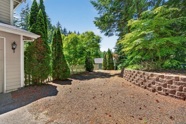 Building Photo - A Private Sanctuary with Perfect Proximity