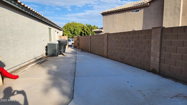 Building Photo - 791 N El Dorado Dr