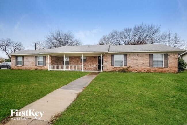 Primary Photo - 3001 Rufe Snow Dr