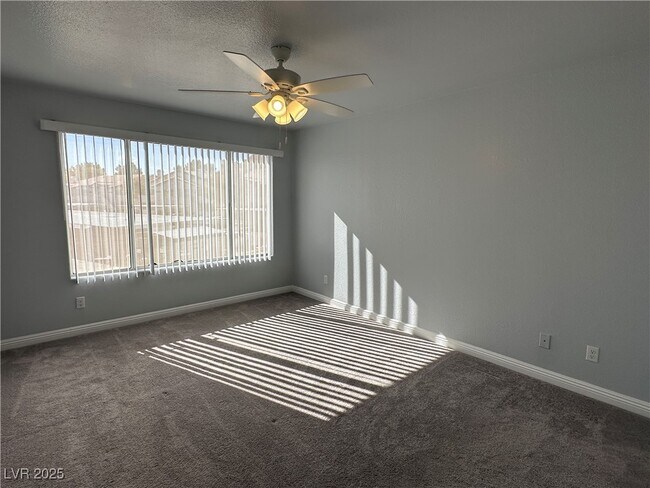 Building Photo - 3066 Tarpon