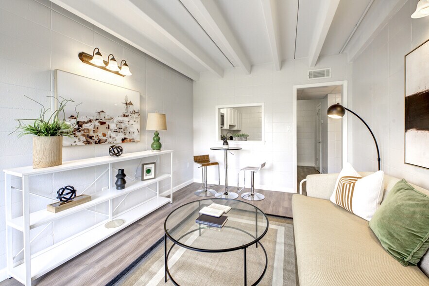 Building Photo - Ironwood at Levy