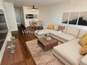 Building Photo - 505 NE 30th St