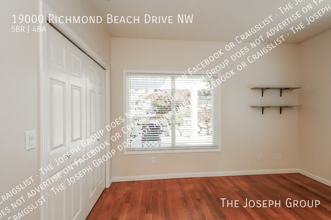 Building Photo - 19000 Richmond Beach Dr NW