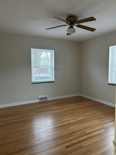 Building Photo - 629 Orlando Ter