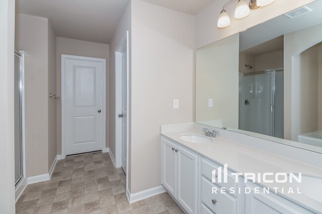 Building Photo - 193 Southwind Cir