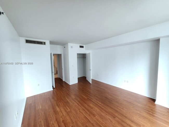 Building Photo - 500 Brickell Ave