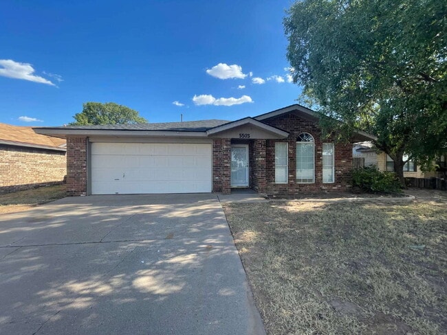 Primary Photo - Beautiful Home Located Near Richard Lopez ...