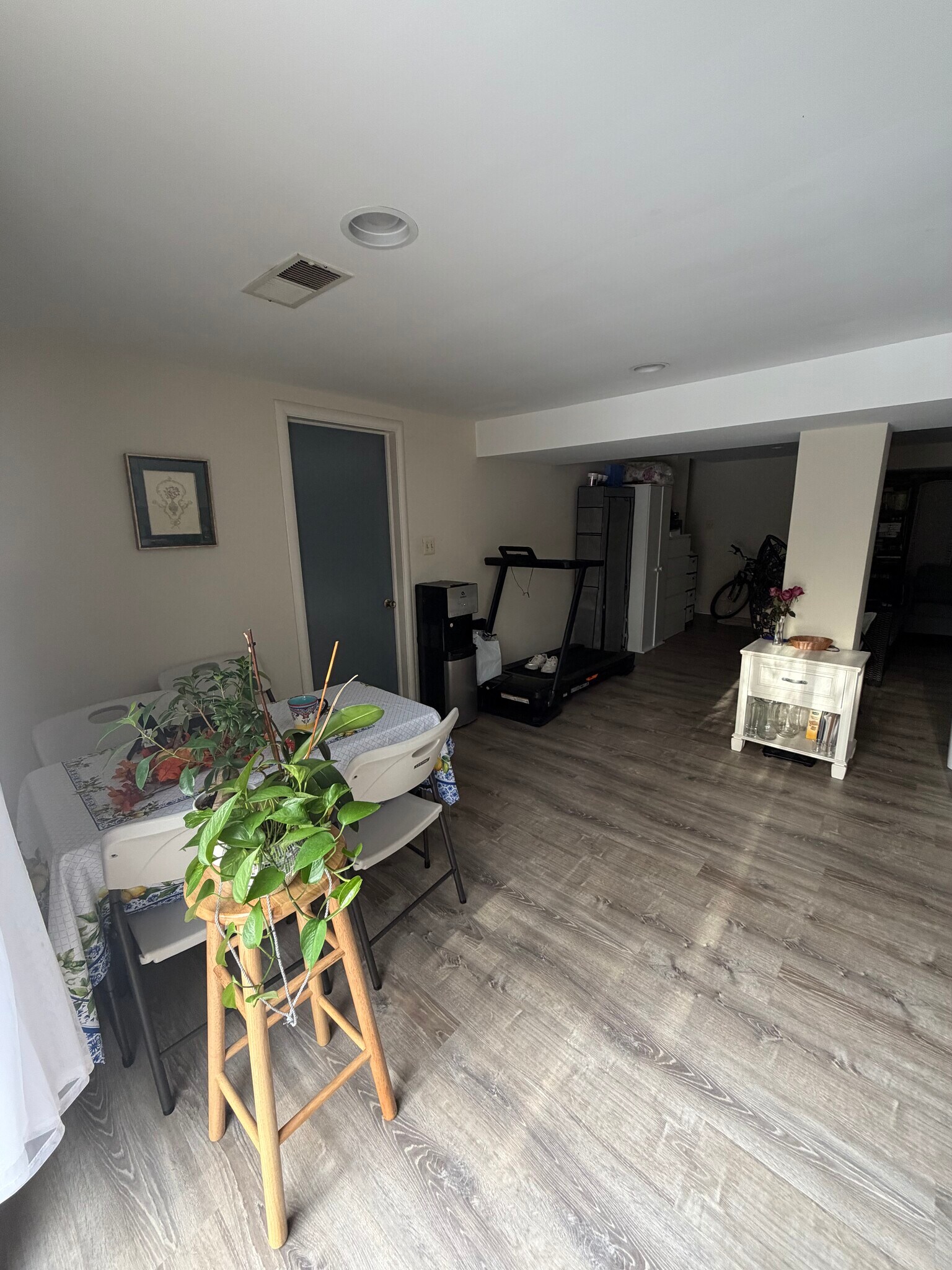 Building Photo - 7529 Fairwood Ln