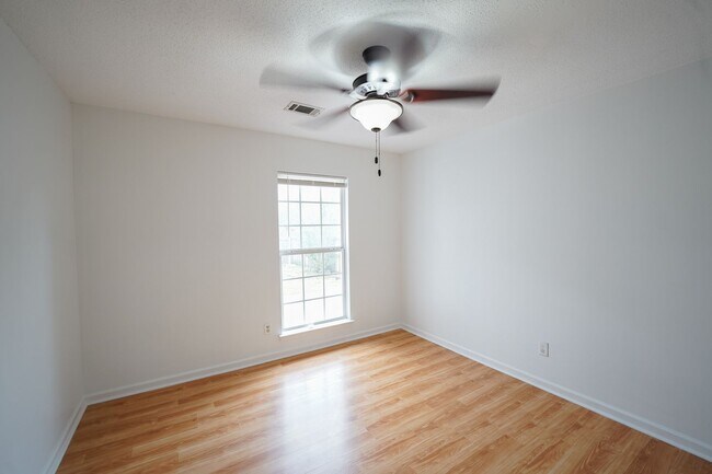 Building Photo - Available Soon!