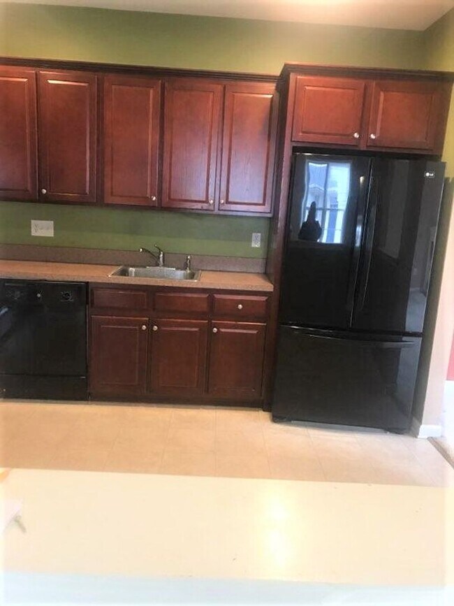 Building Photo - Perfect Townhouse Rental in Sicklerville!