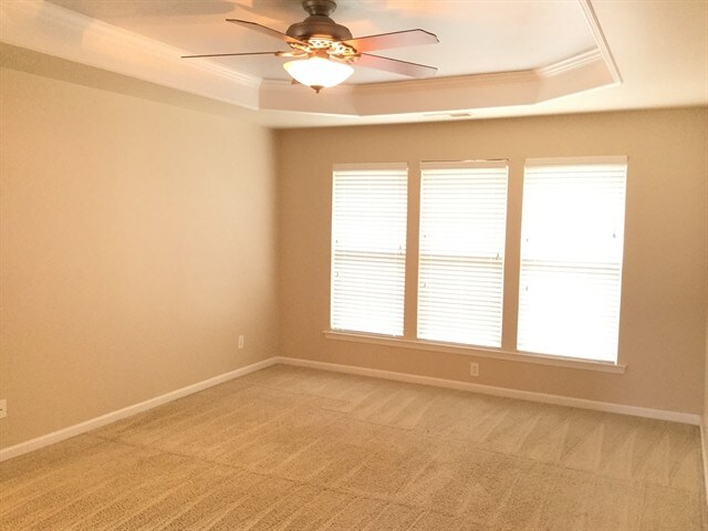 Building Photo - 10820 River Oaks Dr NW