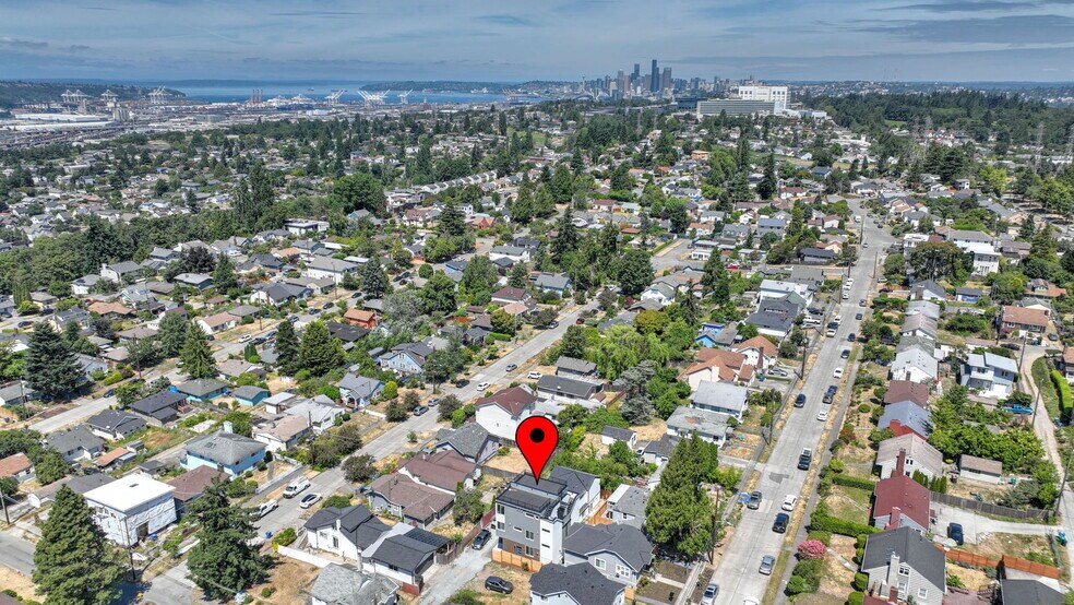 Building Photo - 5567 23rd Ave S
