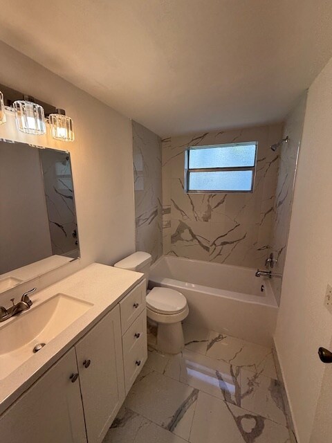 Building Photo - 1020 N 18th Ct