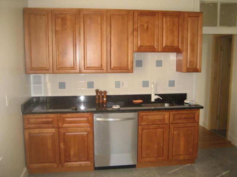 Building Photo - 190 Highland St